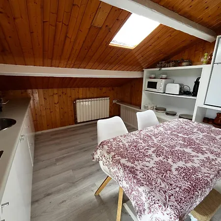 Atico De Madera En Rinlo, Apartamento *